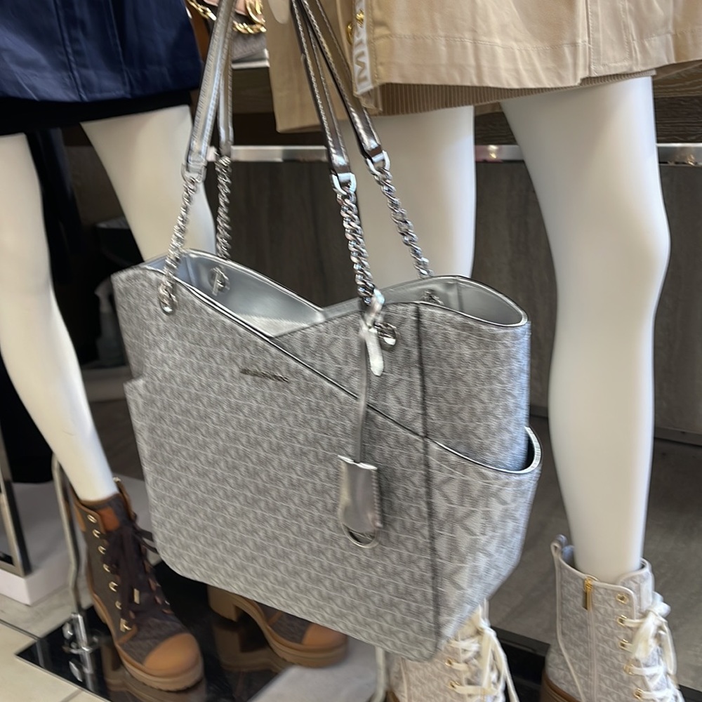 Michael Kors Jet Set Travel Large Chained Tote Shoulder Bag MK 
Silver

NWT - Picture 14 of 16